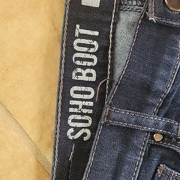 DKNY dark wash Soho boot jeans 4× 30 - Picture 5 of 7